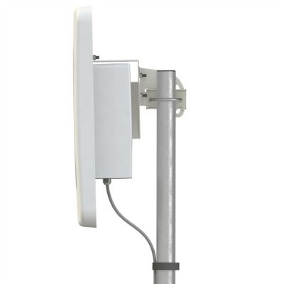 ZETA MIMO BOX - широкополосная панельная антенна 4G/3G//2G/WIFI (17-20dBi) сбоку